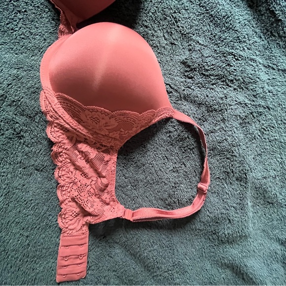 Victoria’s Secret, Body by Victoria, push up bra, 32D, mauve - Picture 6 of 8